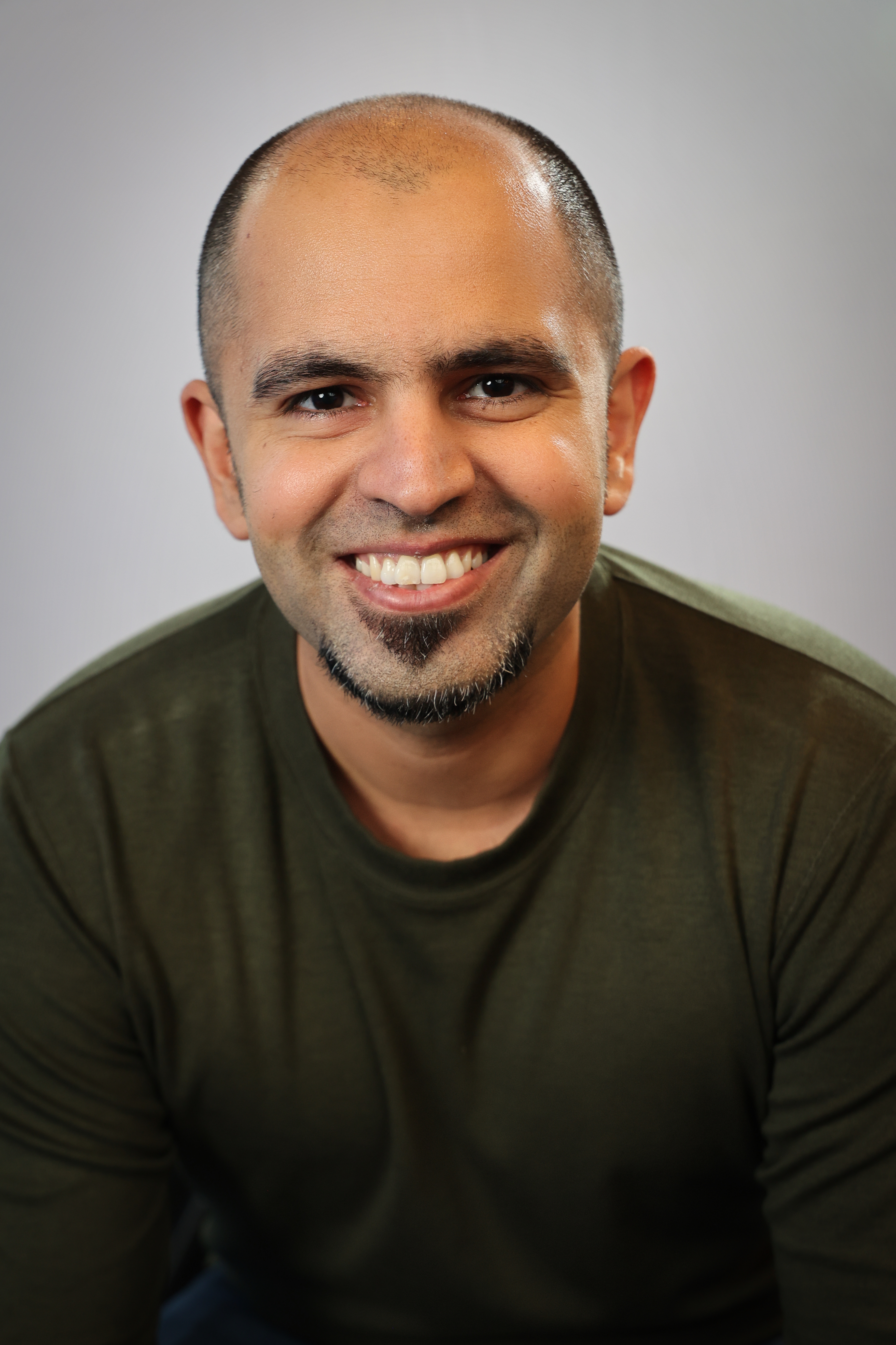 Rohail Naqvi headshot